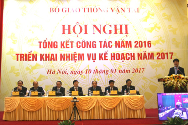 Phó Thủ tướng Trịnh Đình Dũng dự Hội nghị triển khai nhiệm vụ kế hoạch năm 2017 Bộ GTVT