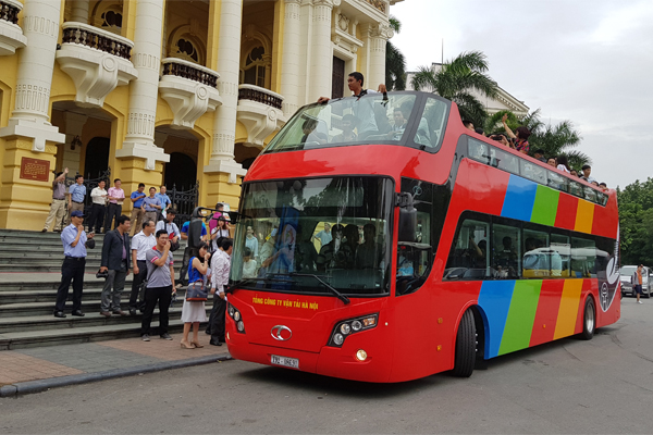 Hà Nội: Buýt City tour 2 tầng đầu tiên có gì đặc biệt?